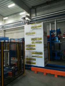 Produktionsstätte von Firma Plastform d.o.o. von Polystyrol mit stationärer Gaswarnanlage von MSR-Electronic zur Überwachung von Konzentration von Pentangas