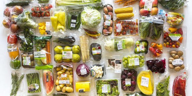 Fruit & vegetables packed in bags